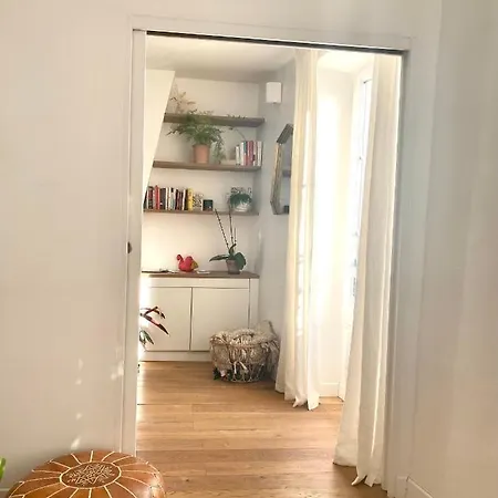 Luxuriant Oasis 1br In The Heart Of Montmartre Apartment Paris