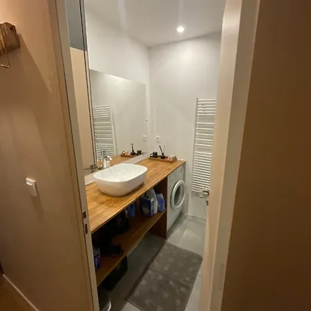 Apartment Luxuriant Oasis 1br In The Heart Of Montmartre